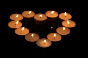 candlelight-romance-sensual-burning_3220207